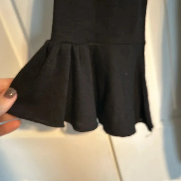 Vizio Tunic Black Top Size Medium - Picture 4 of 4